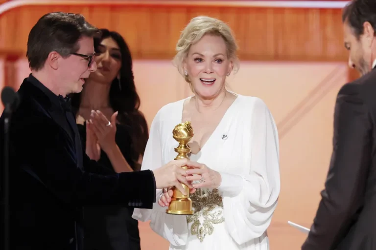 Jean Smart Wins Third Golden Globe for ‘Hacks,’ Delivers Witty Speech Amid Red Carpet Political Message