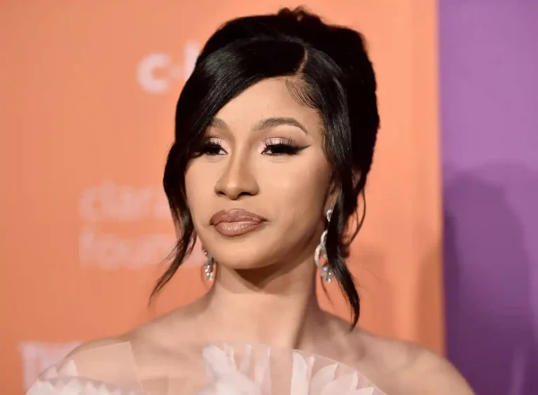 Cardi B’s Hilarious Appeal: Why Fans Love Her ‘No Fighting’ Concert Plea