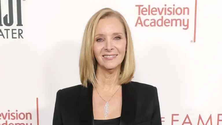 Lisa Kudrow’s ‘The Comeback’ Is Back — And It’s Tackling a Big New Threat