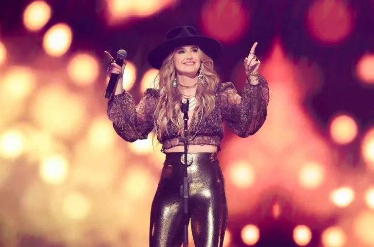 Lainey Wilson Teases ‘Elevated’ Stagecoach Headlining Set with Surprises Ahead of Festival Debut